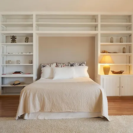 Luxury 3 Bed Flat - Beachfront In Puerto Banus Homestay *