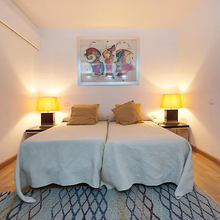 Luxury 3 Bed Flat - Beachfront In Puerto Banus Homestay *